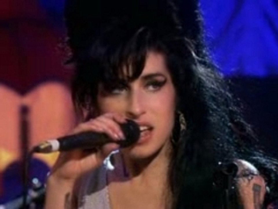 Love is a loseing game - amy winehouse
