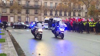 Cumhurbaşkanı Erdoğan, Fransa’da sevgi gösterileriyle karşılandı (1) - PARİS