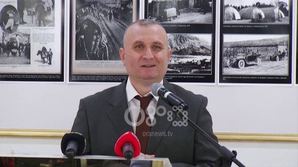 Ora News - Studiuesi Armand Plaka sjell kaosin e Luftës së Parë Botërore në 100 fotografi