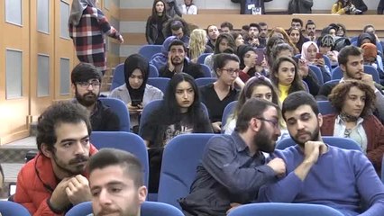 Yönetmen Osman Sınav: "Biz Yapımcılar Yılda Bir Orta Ölçekli Fabrika Kuruyoruz"