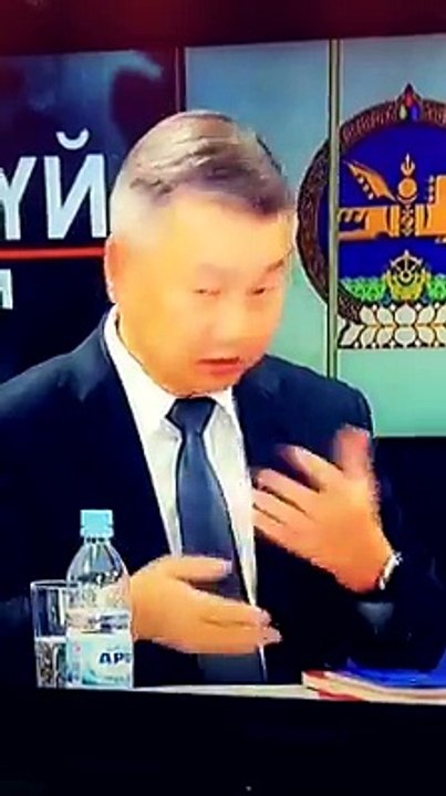 Хахаа хөгшин туулай аймар аймар л юм яриад бна шүү...