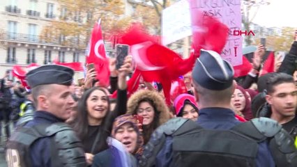 Cumhurbaşkanı Erdoğan, Fransa'da Sevgi Gösterileri ile Karşılandı