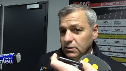 13e j. - Genesio : ''J'ai tenté de les réveiller à la mi-temps''