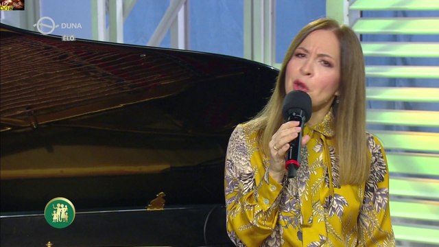 Szekeres Adrienn - Futok a szívem után (Család-barát 2018-11-06)