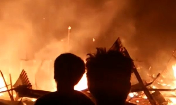 Tabung Gas Elpiji Meledak, 9 Rumah Habis Terbakar
