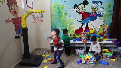 Suriyeli çocukların oyuncak sevinci - HATAY