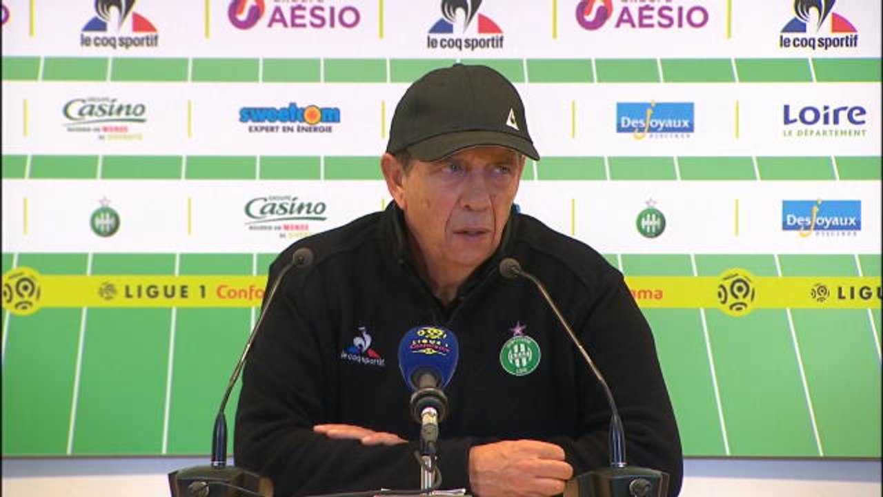 13e j. - Gasset : ''Il n'y a que Debuchy pour finir ce match''