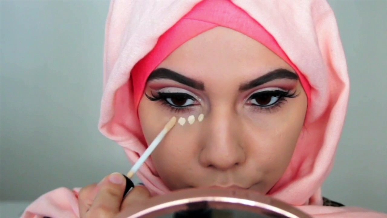 PINKIE GOLD GLITTER MAKE UP LOOK l SAIDA JAHED