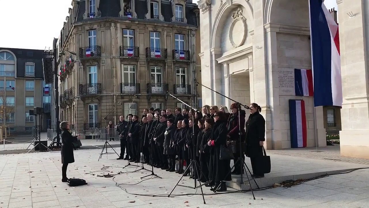 Nancy : le choeur de l'opéra de Nancy entonne la Marseillaise