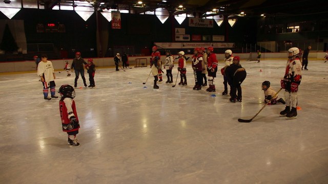 Journée fille à la patinoire avec le club Annecy-hockey