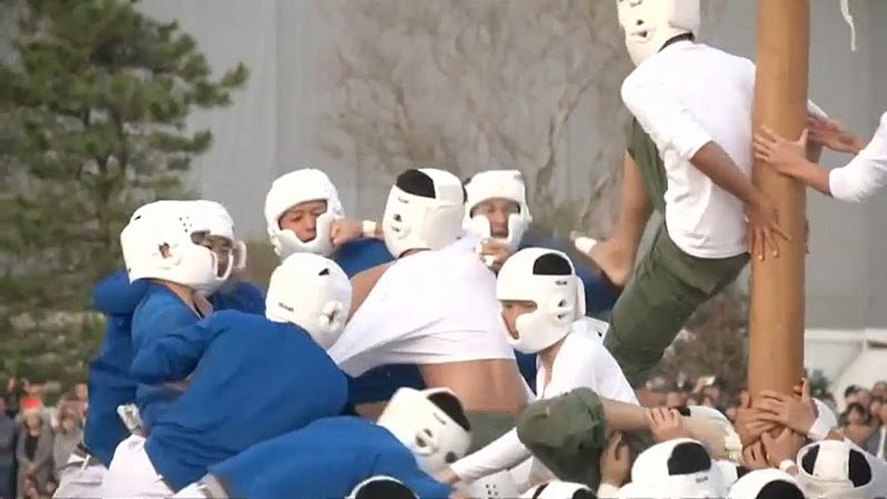 Japan: Kampf um den Pfahl beim 'Botaoshi'