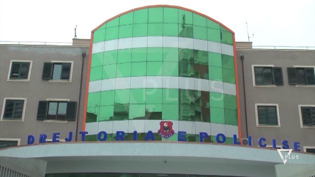 Shkrumbohen dy makina në Durrës, ja dyshimet e policisë - News, Lajme - Vizion Plus