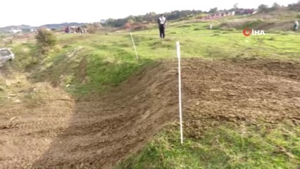 Off-Road Şampiyonası'nda Yarışan Tek Kadın Pilot Dikkat Çekti