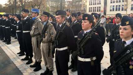 11 novembre à Nancy ; nous avons passé les troupes en revue avant la cérémonie