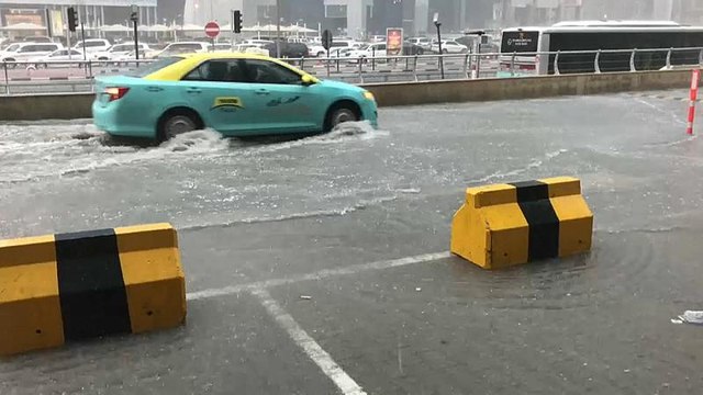 Tempestades violentas no Qatar
