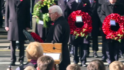 Thousands attend Armistice ceremony in London