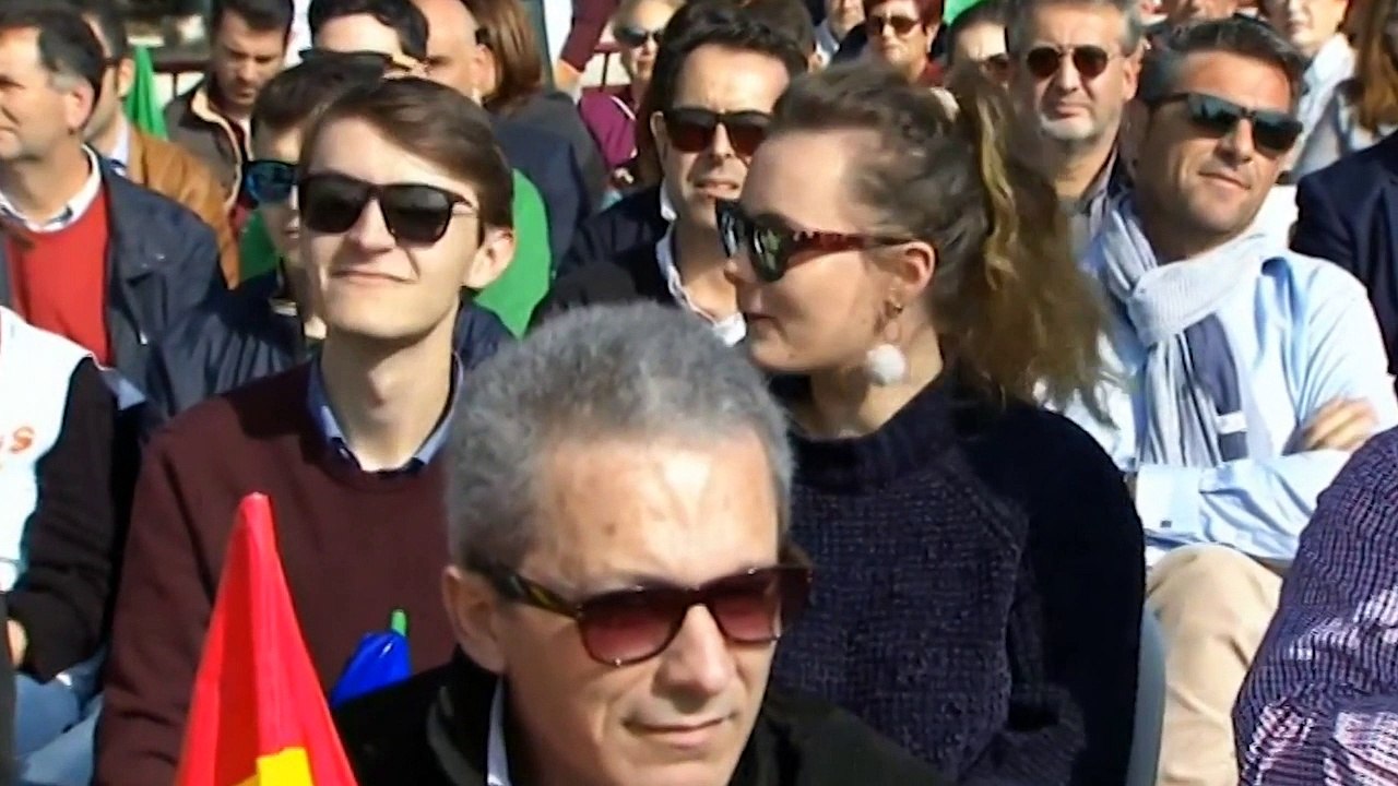 Villegas afirma que Sánchez cede poder a los populistas por "atrincherarse" en Moncloa
