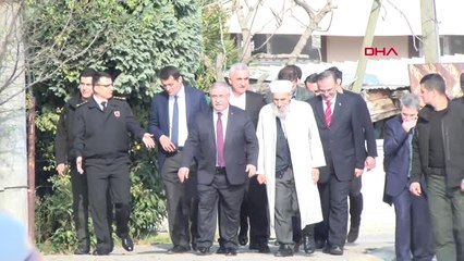 Sakarya Şehit Kaymakam Mezarı Başında Dualarla Anıldı