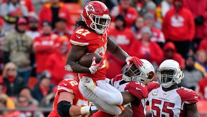 Budda Baker shuts down Kareem Hunt hurdle try