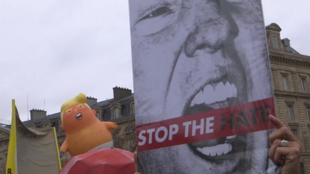 파리에서 트럼프 반대 시위...'아기 트럼프' 풍선 출현 / YTN