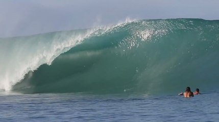 Surfing Highlights Macaroni'S Resort | WOTD Surf Travel