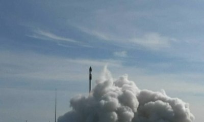 Perusahaan Amerika Serikat "Start Up" Sukses Luncurkan Roket