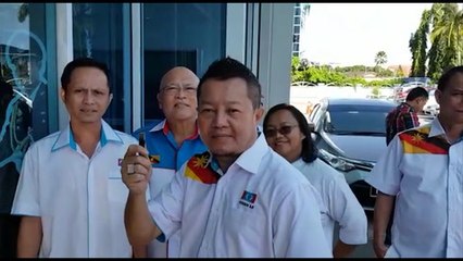 'Explosive' thumb drive with 'shocking evidence' of corruption in Julau PKR given to MACC