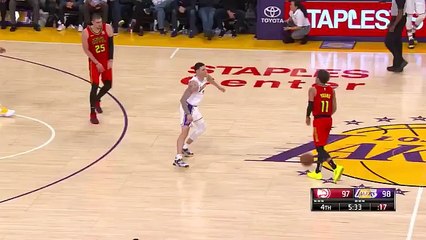 Trae Young draws two and sets up Alex Len