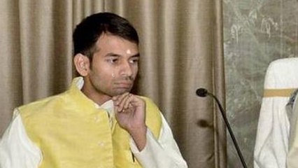 Download Video: Tej Pratap Yadav को सताया इस बात का डर, Lalu Prasad Yadav को याद कर खूब रोए | वनइंडिया हिंदी