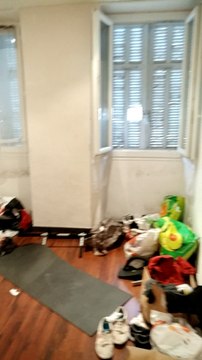 Effondrements d'immeubles à Marseille : les images du n°65 quelques minutes avant sa chute