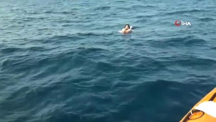 İzmir'de Denizde Mahsur Kalan Mülteciler Böyle Kurtarıldı