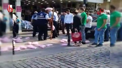 Zabıtadan pamuk şeker satıcısına utan verici uygulama