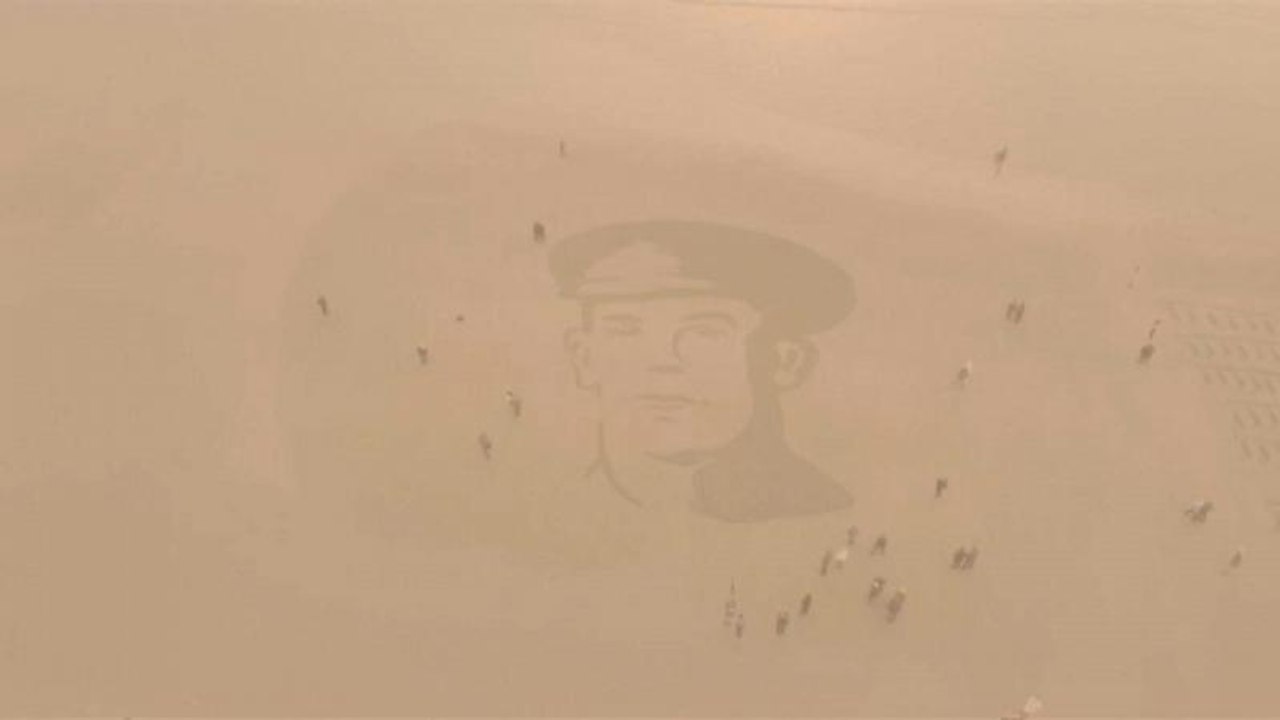 Soldaten in den Sand gemalt