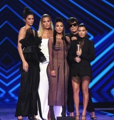 Kardashians Dedicate People's Choice Award to Calabasas Firefighters