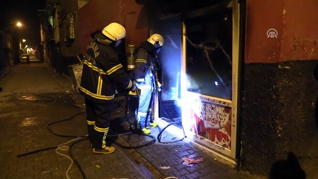 Adana'da bakkal dükkanında yangın