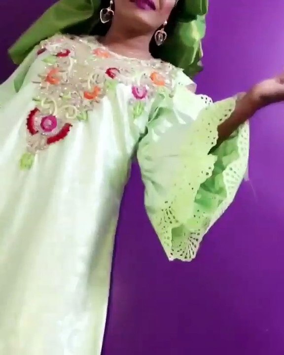 Sagnsé haute couture de Elisa Un café avec...