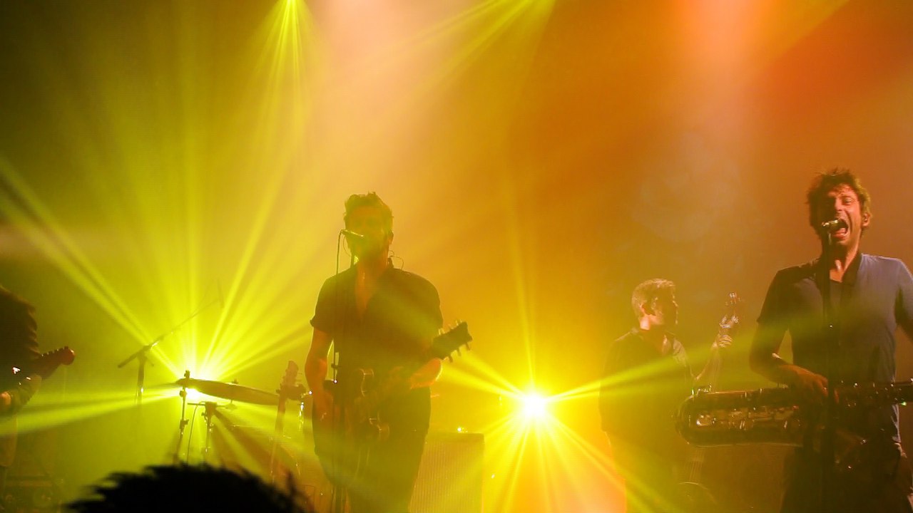 Hurlements d'Léo : "Luna de papel"