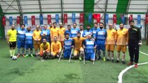 Küçükçekmece’de ‘Spor Engel Tanımaz’ sloganıyla bir dostluk maçı düzenlendi