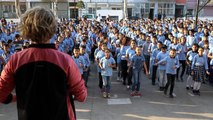 Aydın'da Bir Ortaokulun Öğrencileri Sabahları Müzikli Egzersiz Yapıp Derse Başlıyor