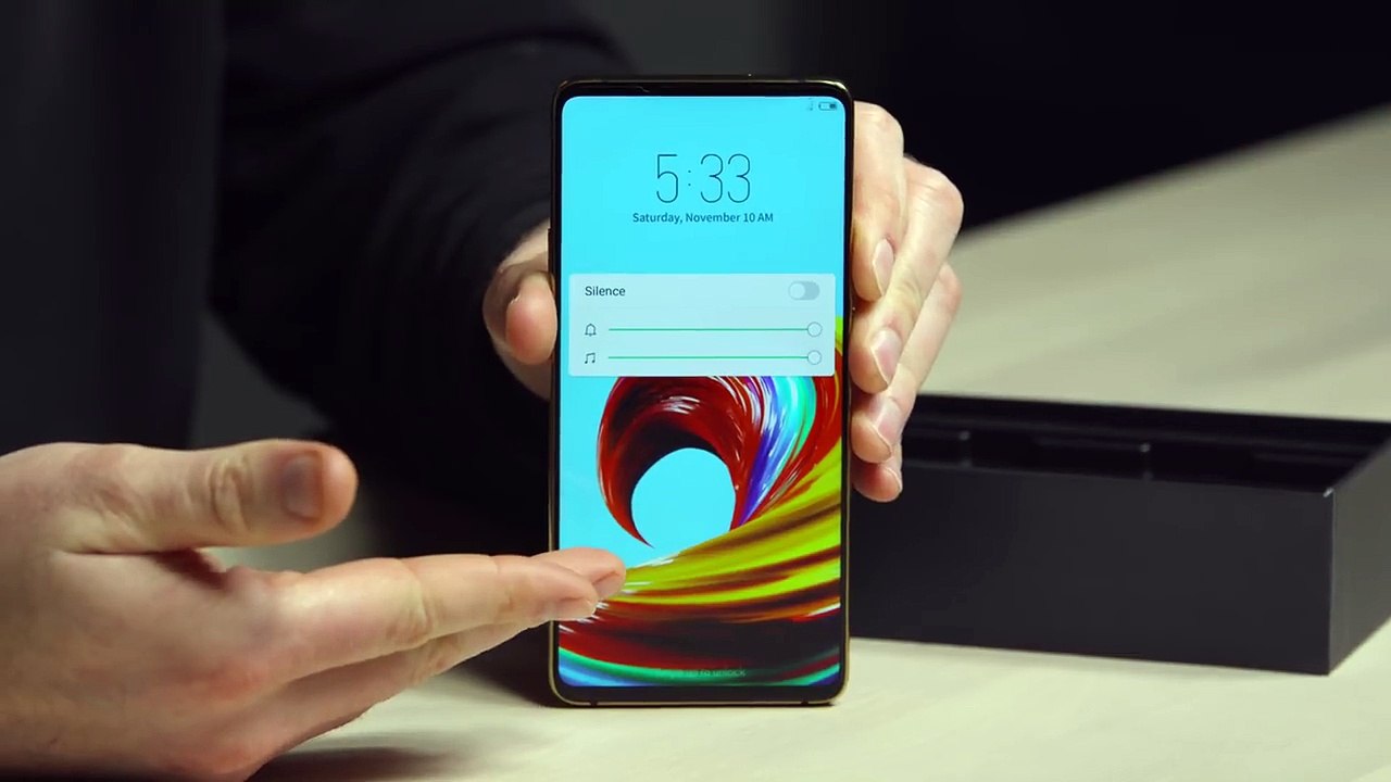 Dual_Screen_Smartphone