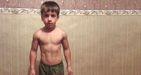 5 Yaşındaki Çocuk, Hiç Durmadan 4 Bin 105 Şınav Çekti, Rekoru Geçersiz Sayıldı