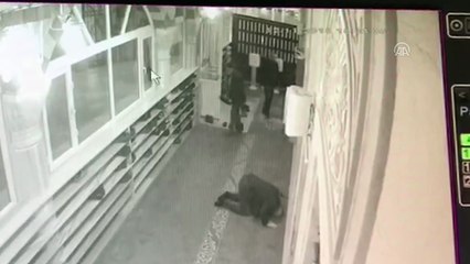 Camideki ayakkabı hırsızlığı güvenlik kamerasında - İSTANBUL