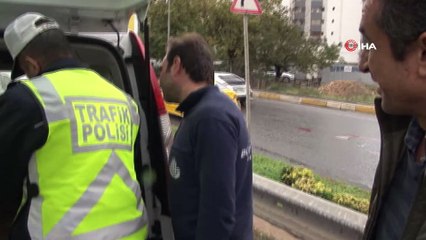 Kozyatağı’nda kamyon devrildi, art arda kazalar yaşandı