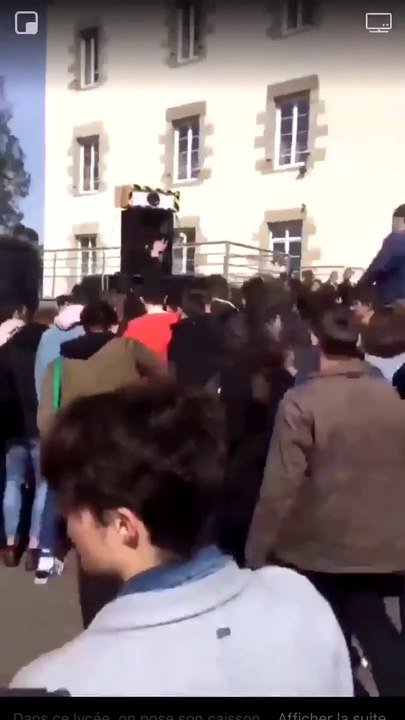 Ces élèves ont organisé une rave party dans la cour de leur lycée !