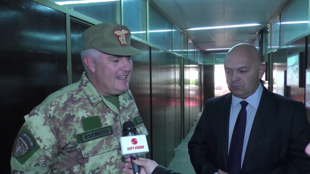 Komandanti i KFOR - it Italian viziton komunën e Gjakovës - Lajme