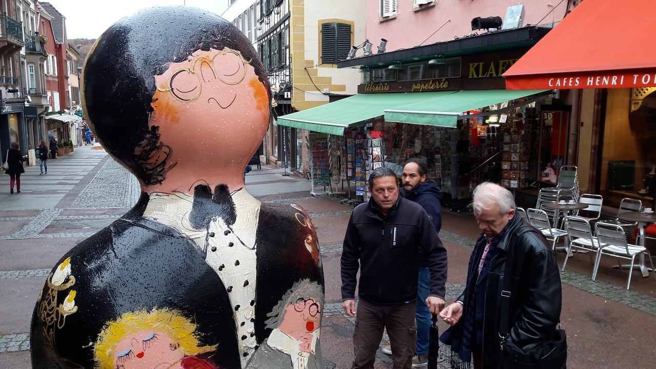 Des poupées géantes à Saverne