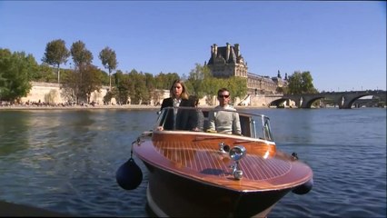Paris Moda Haftası... SEINE NEHRİ, YÜZER PODYUMA ÇEVRİLDİ!..