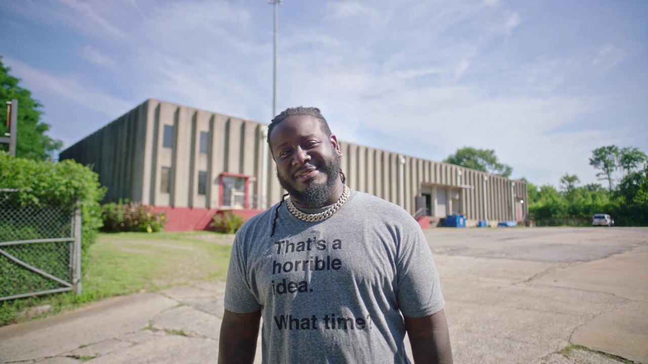 T-Pain's Encounter With A Roach