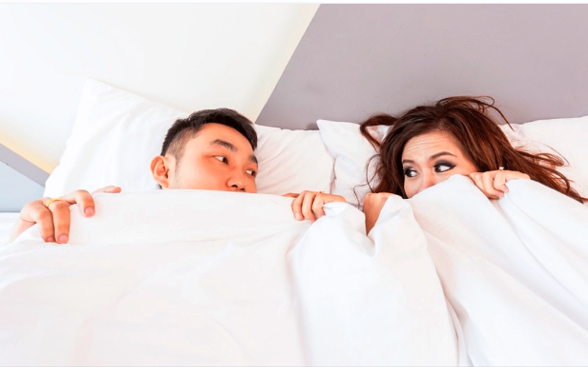 Holiday Sleep Tips to Keep You From Turning Into a Grinch