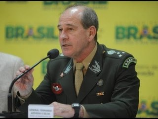 Bolsonado nomeia Comandante Paraquedista para Defesa